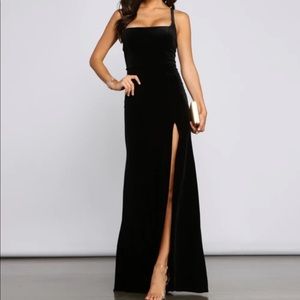 Windsor Hunter Green- CHRISTINA LACE-UP BACK VELVET DRESS- Large NWT!!